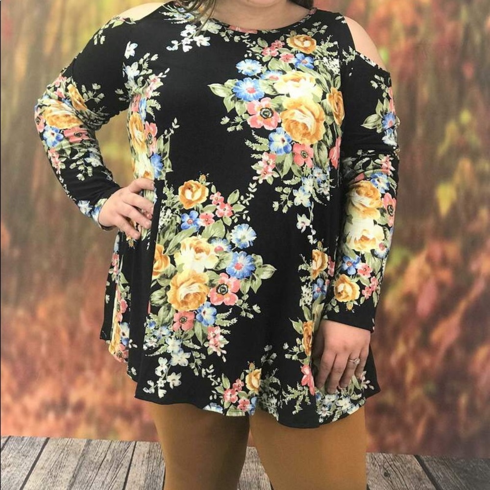 Emilia Black Floral Twisted Spur Tunic